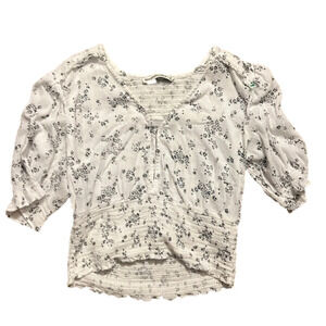 Abercrombie & Fitch puffy sleeve crop top